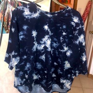 2x blue tunic with 3/4 sleeves